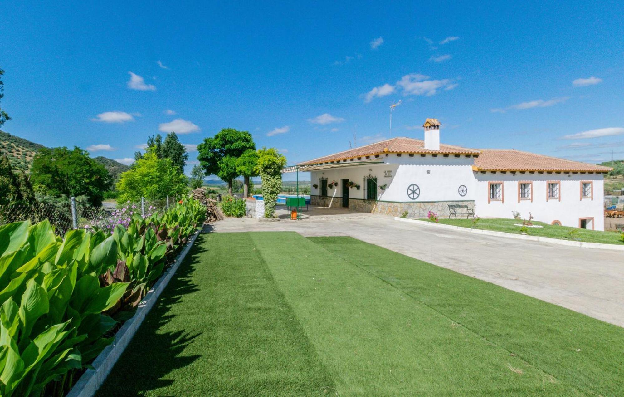 6 Bedroom Amazing Home In La Puebla De Los Infan La Puebla de los Infantes Exteriér fotografie