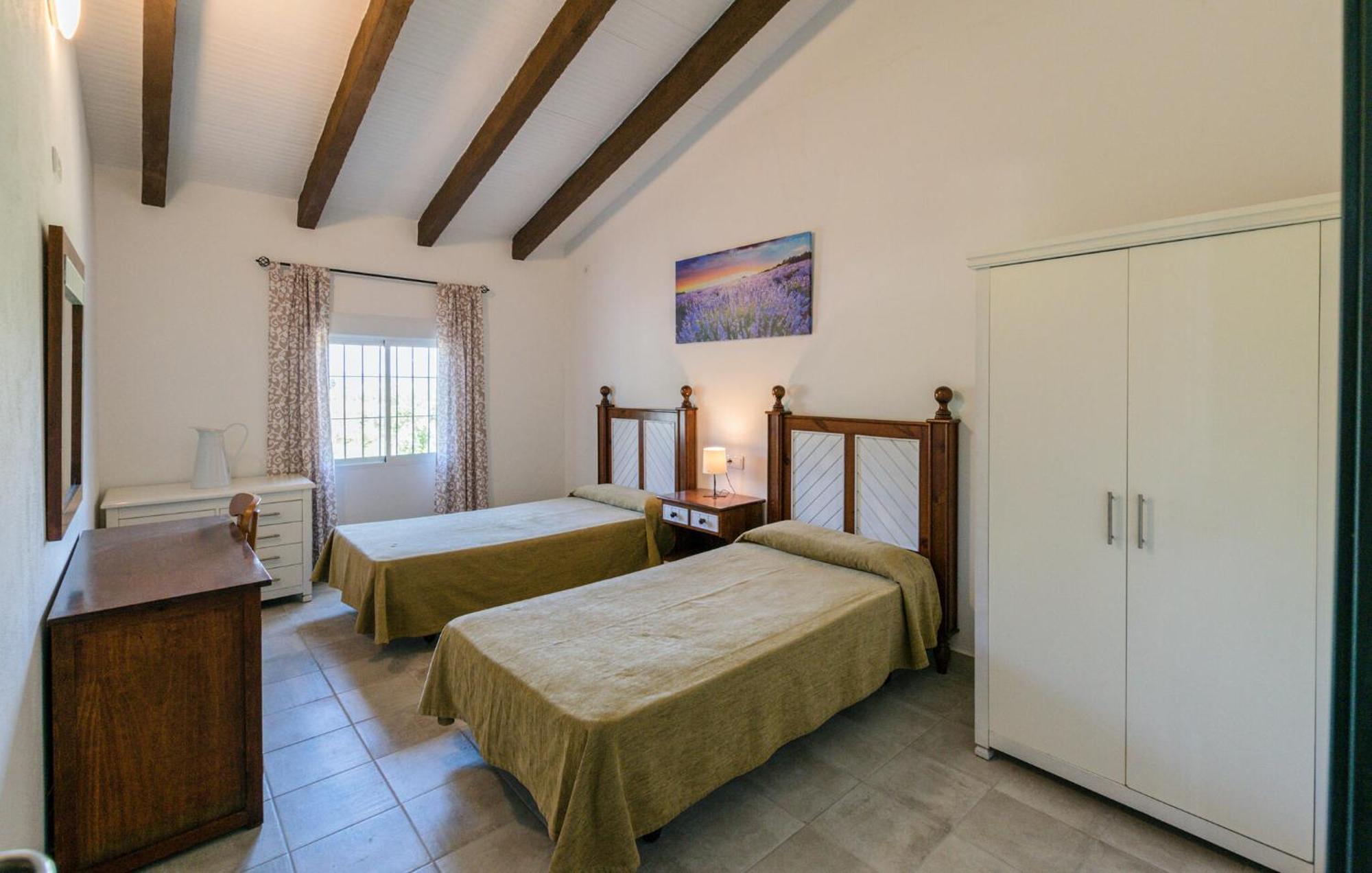 6 Bedroom Amazing Home In La Puebla De Los Infan La Puebla de los Infantes Exteriér fotografie